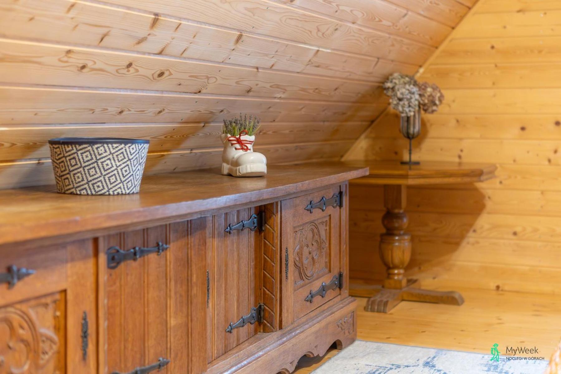 Holiday home Dom W Gorach Stolowych Myweek *